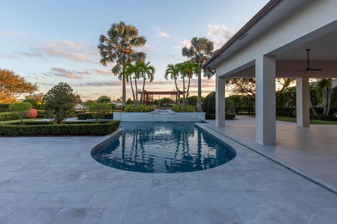 PALM BEACH POINT - Residential