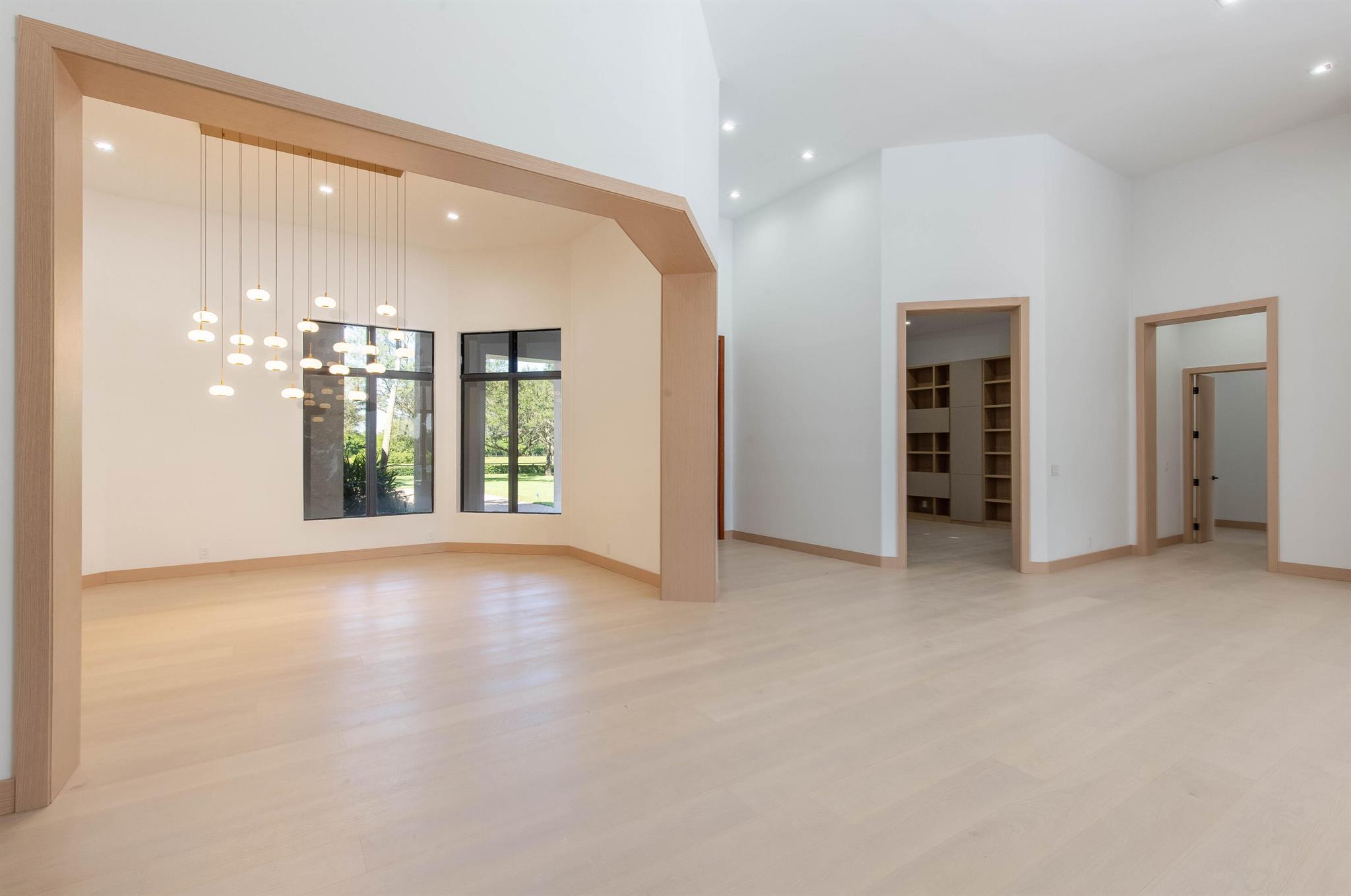 15448 Sunnyland Lane