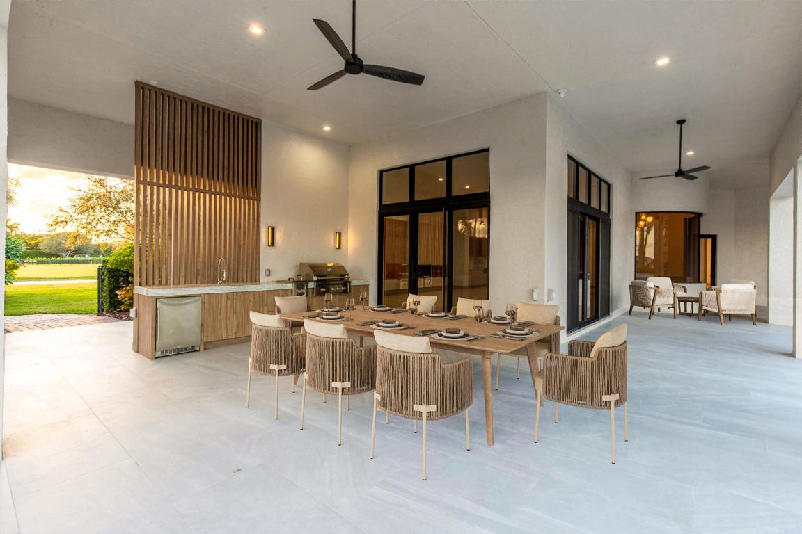 PALM BEACH POINT - Residential