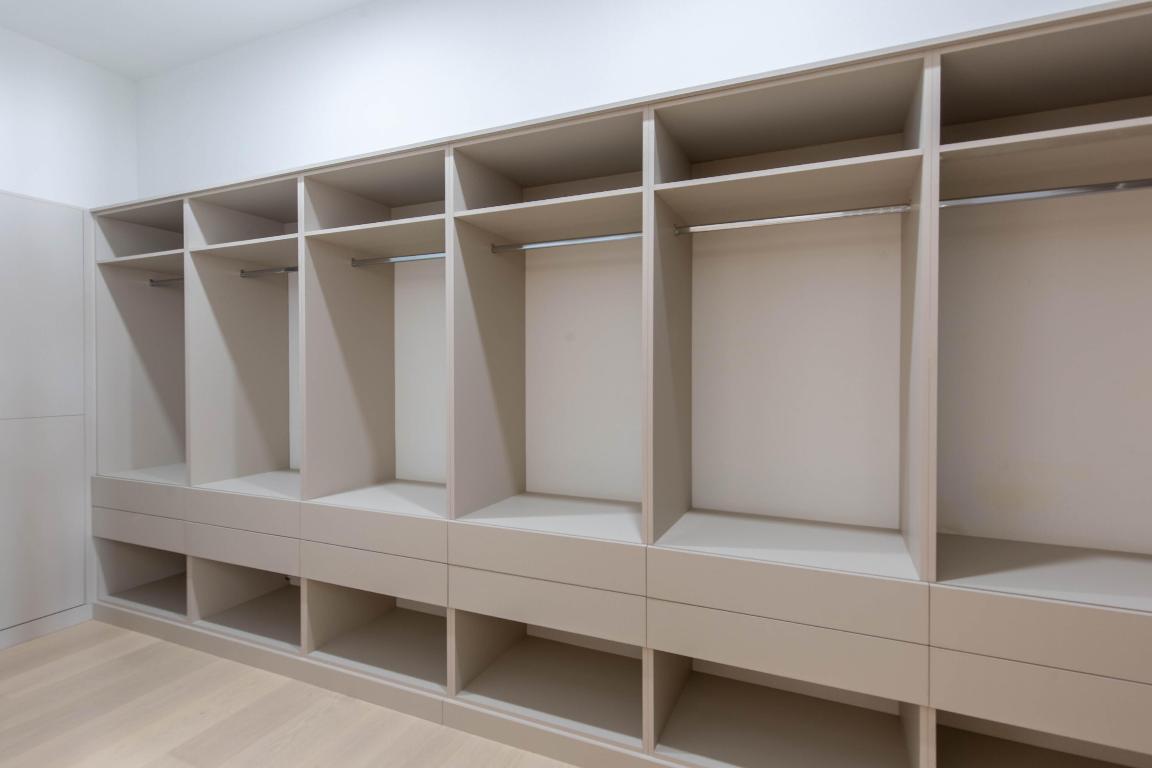 PALM BEACH POINT - Residential