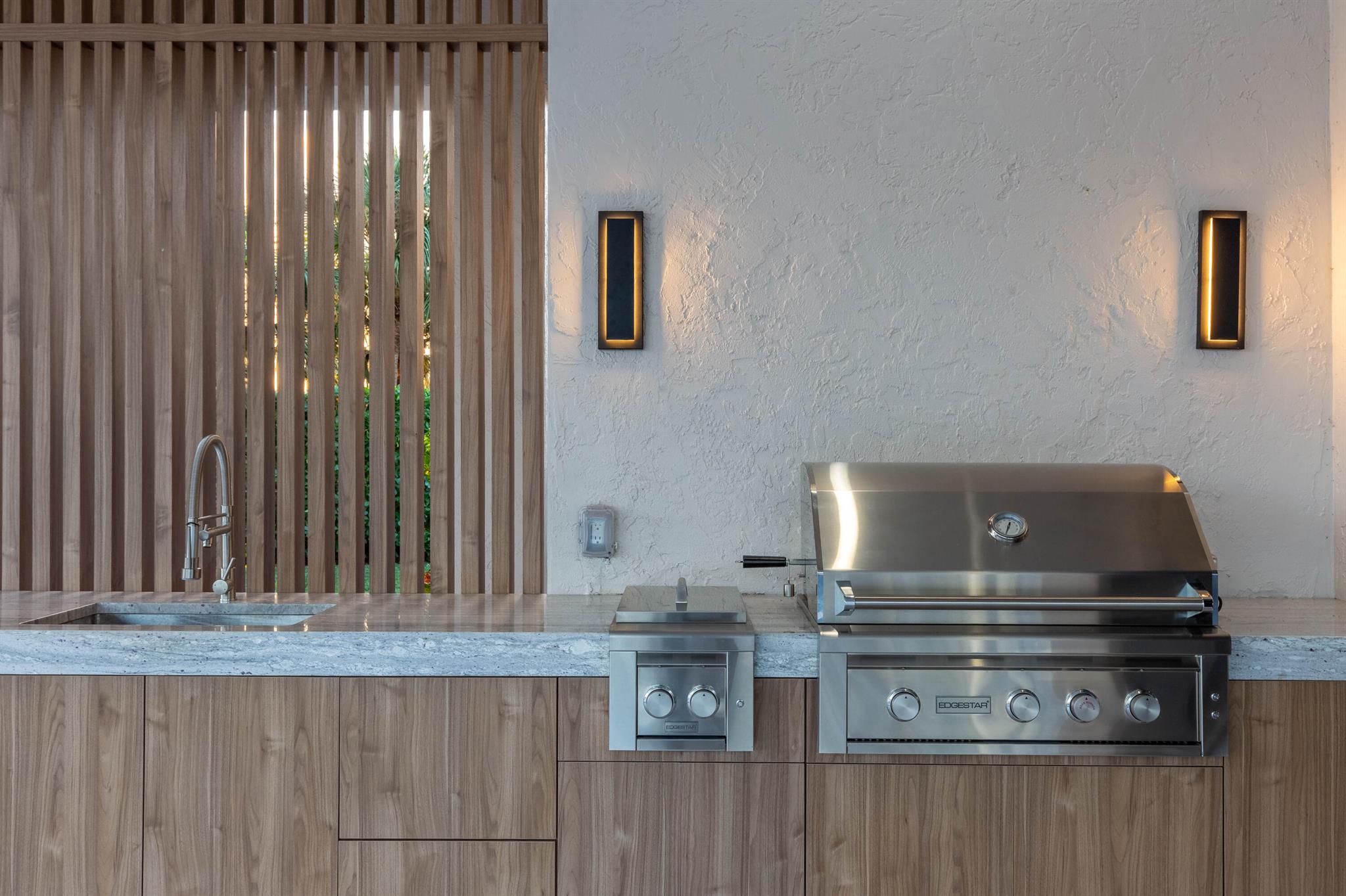 PALM BEACH POINT - Residential