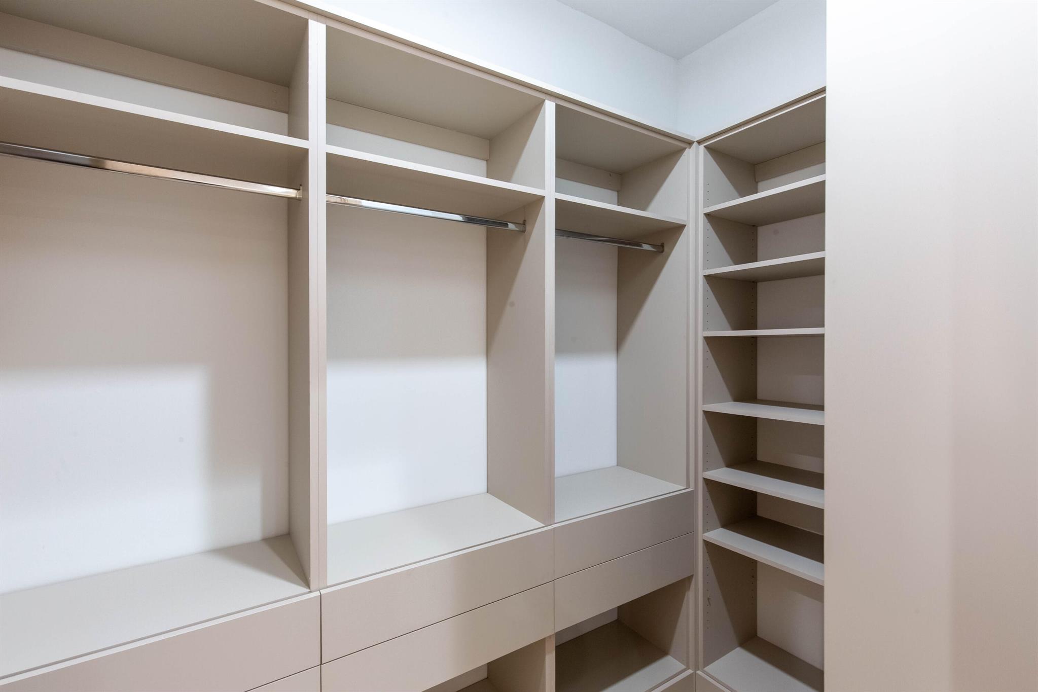 PALM BEACH POINT - Residential