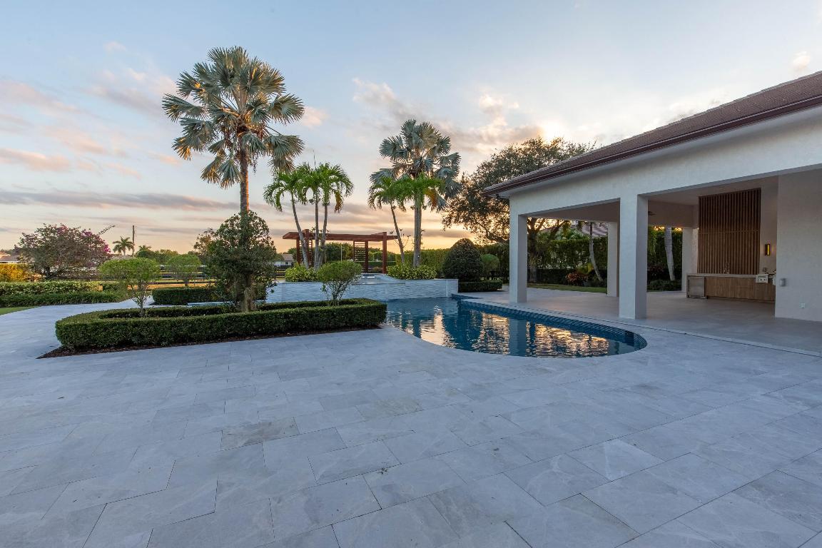 PALM BEACH POINT - Residential