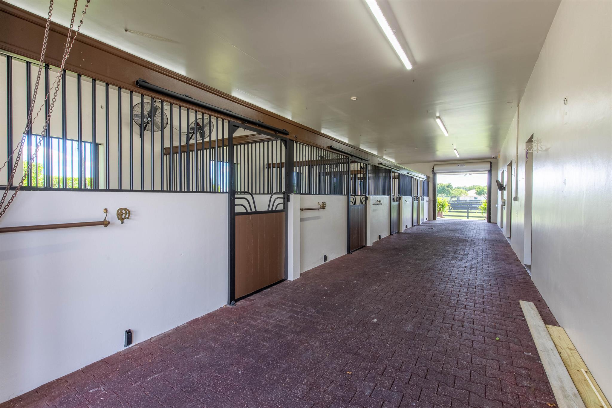 PALM BEACH POINT - Residential