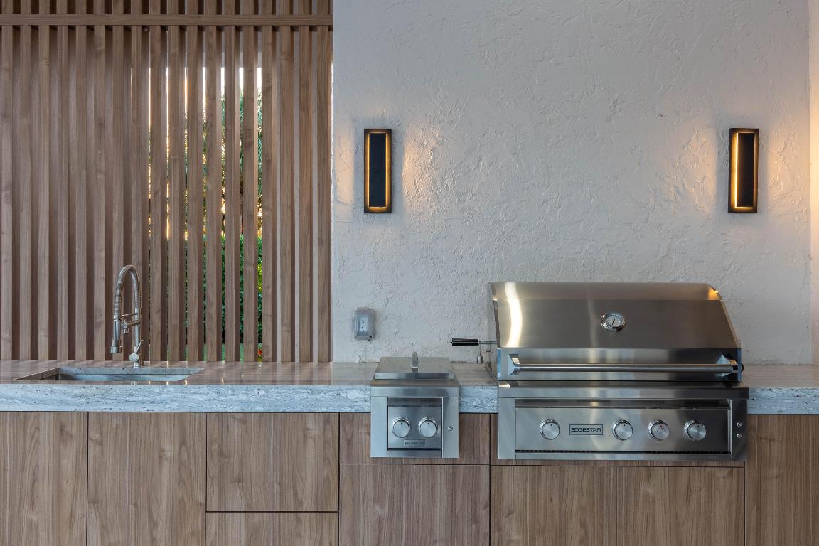 PALM BEACH POINT - Residential