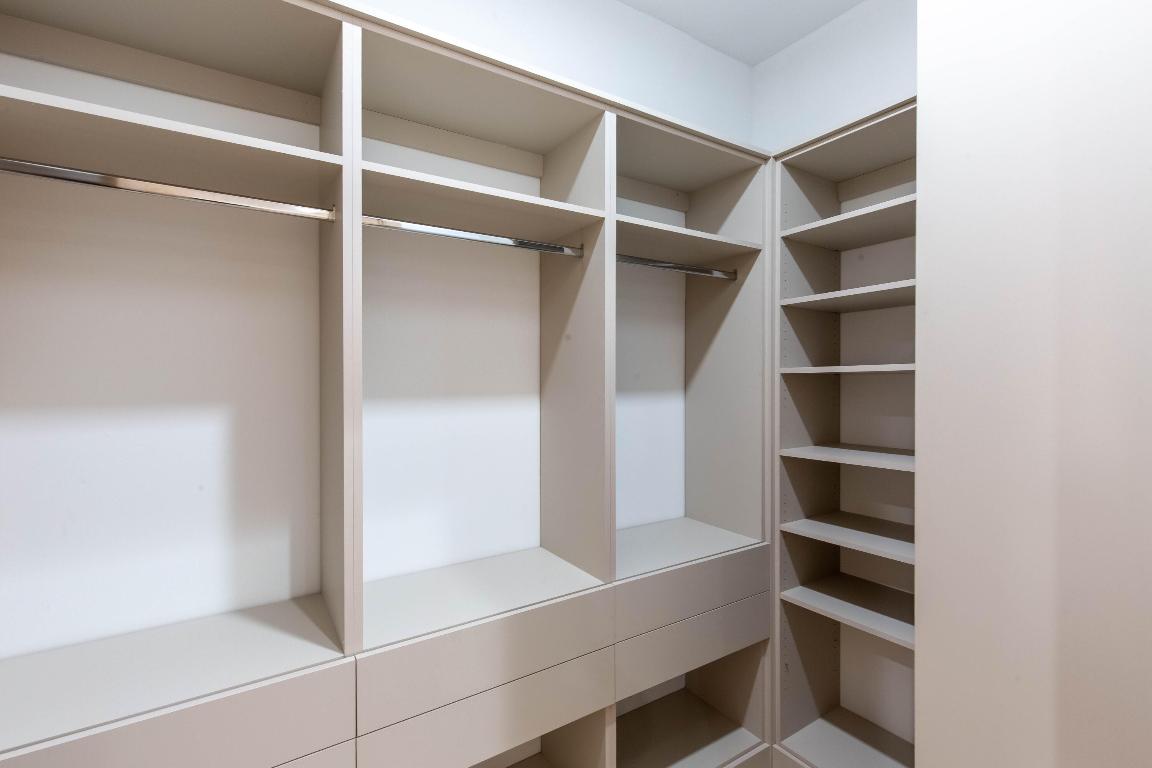 PALM BEACH POINT - Residential