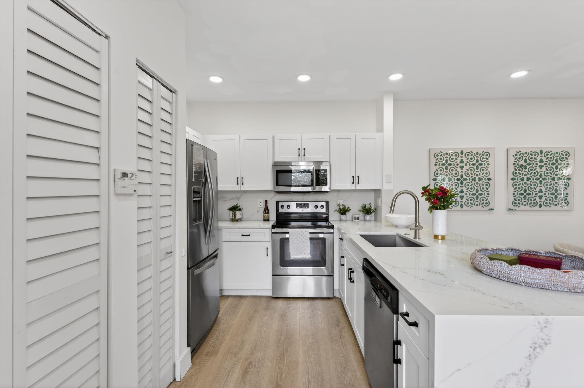 CORAL SPRINGS COUNTRY CLUB - Residential