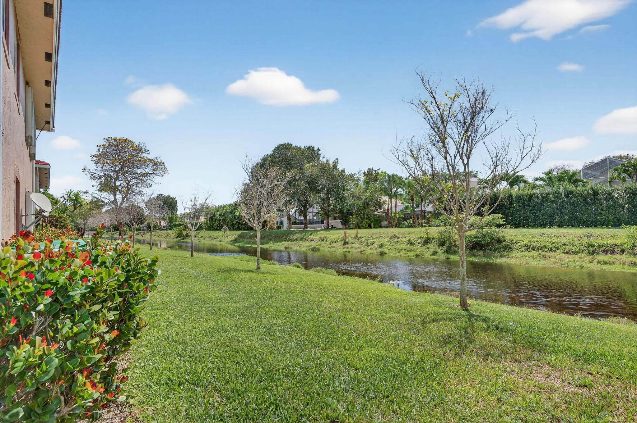CORAL SPRINGS COUNTRY CLUB - Residential