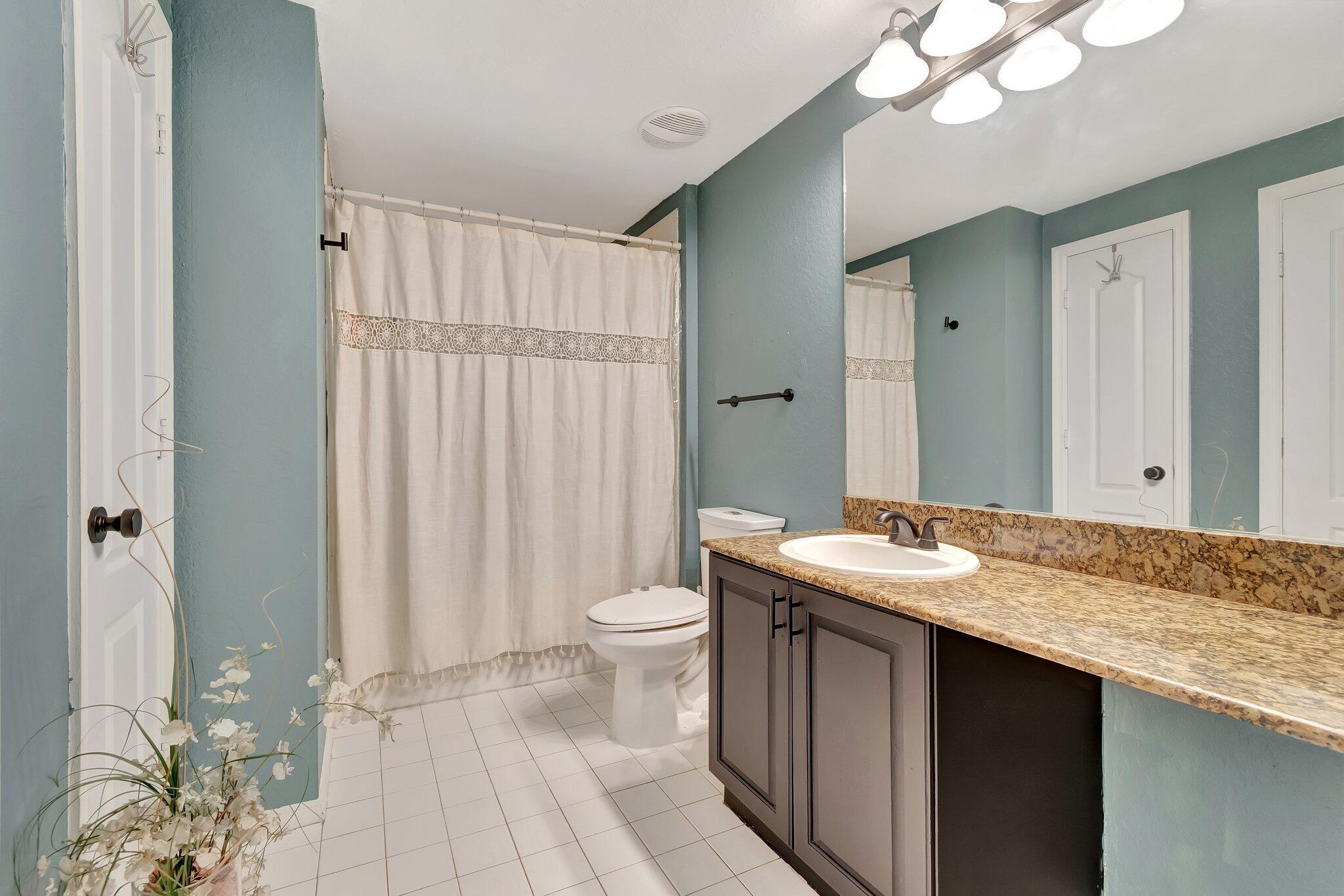 RESIDENCES OF BELMONT AT - Residential Lease