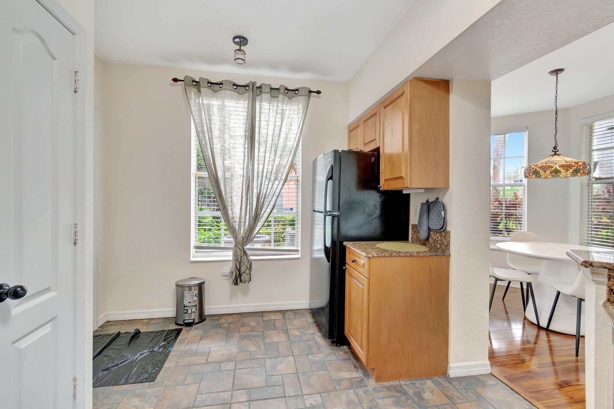 RESIDENCES OF BELMONT AT - Residential Lease