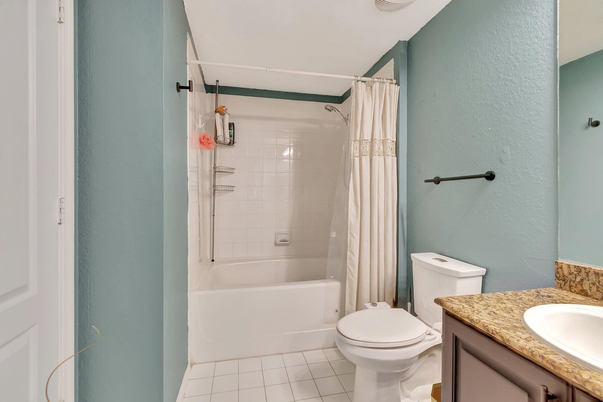 RESIDENCES OF BELMONT AT - Residential Lease
