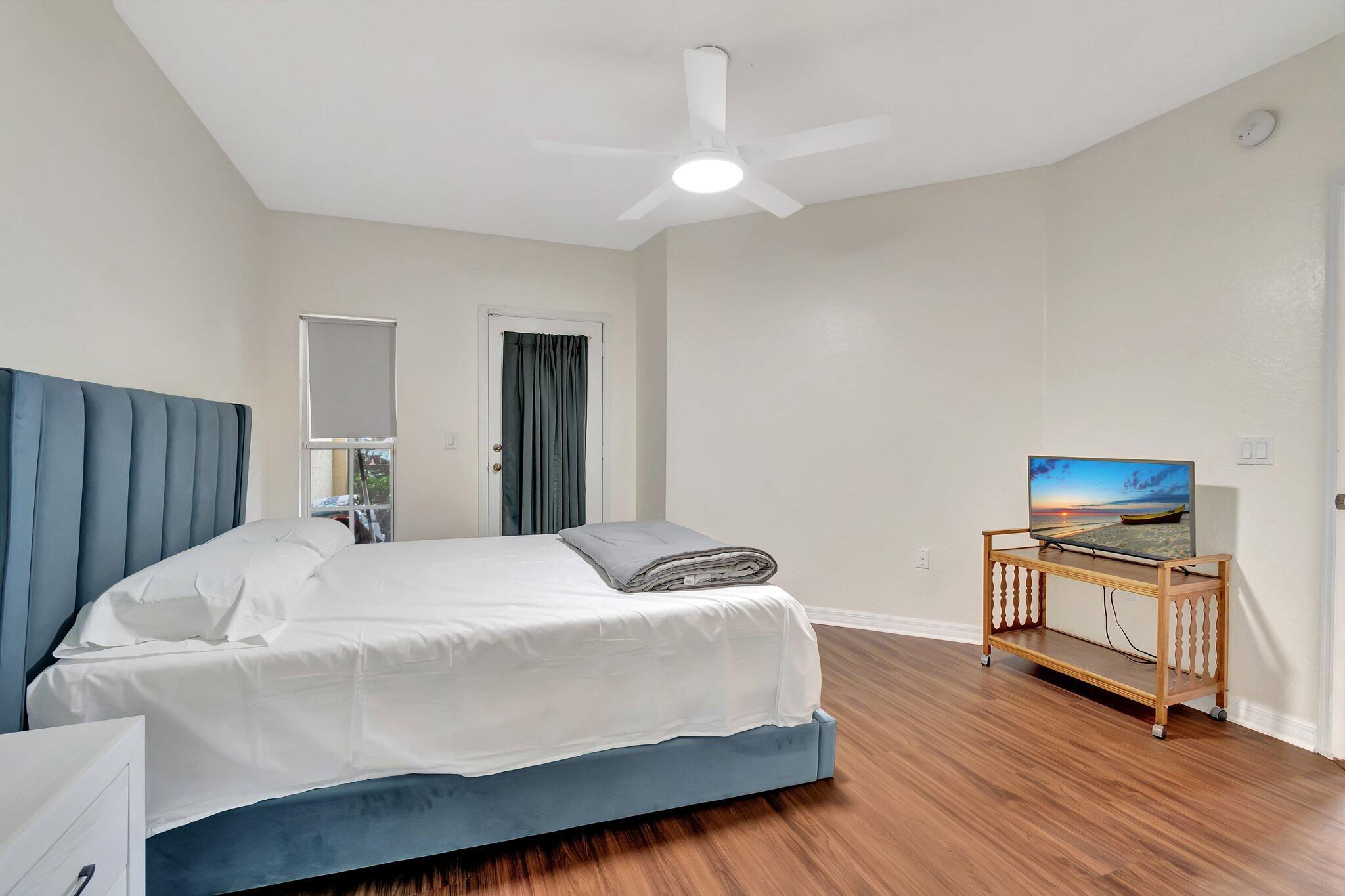 RESIDENCES OF BELMONT AT - Residential Lease