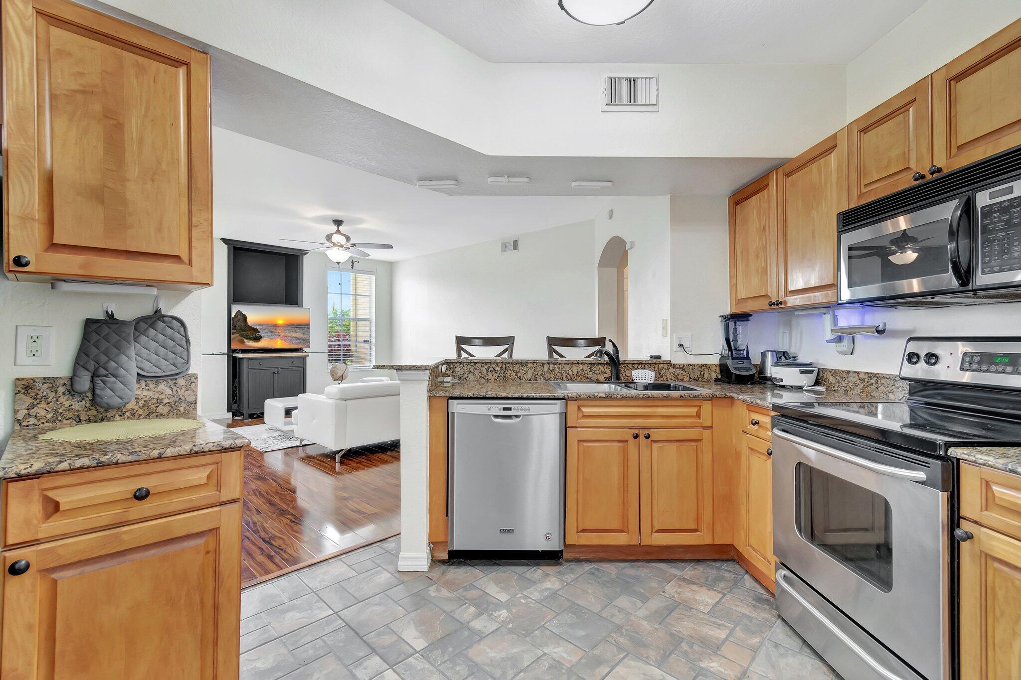 RESIDENCES OF BELMONT AT - Residential Lease