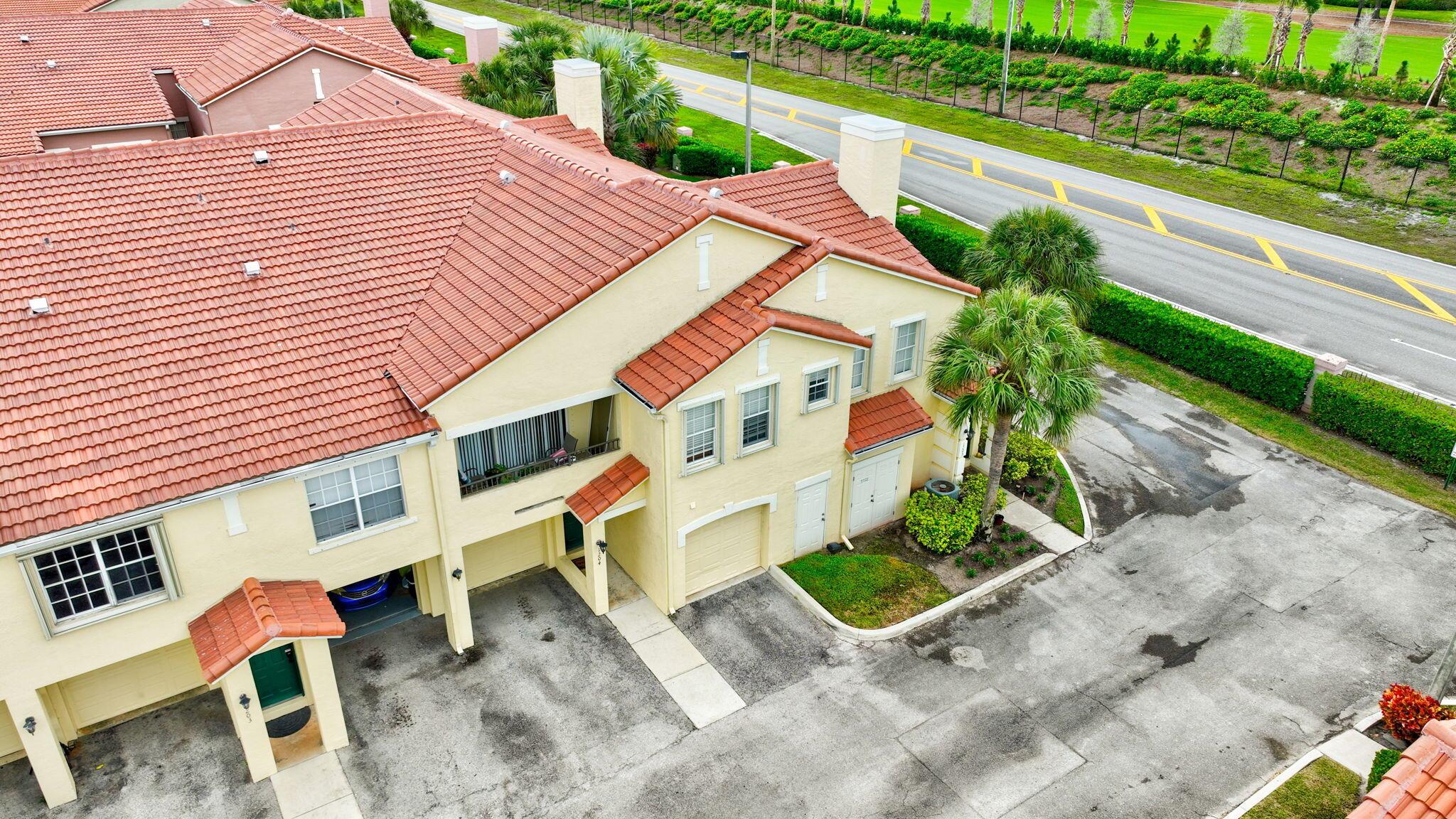 RESIDENCES OF BELMONT AT - Residential Lease