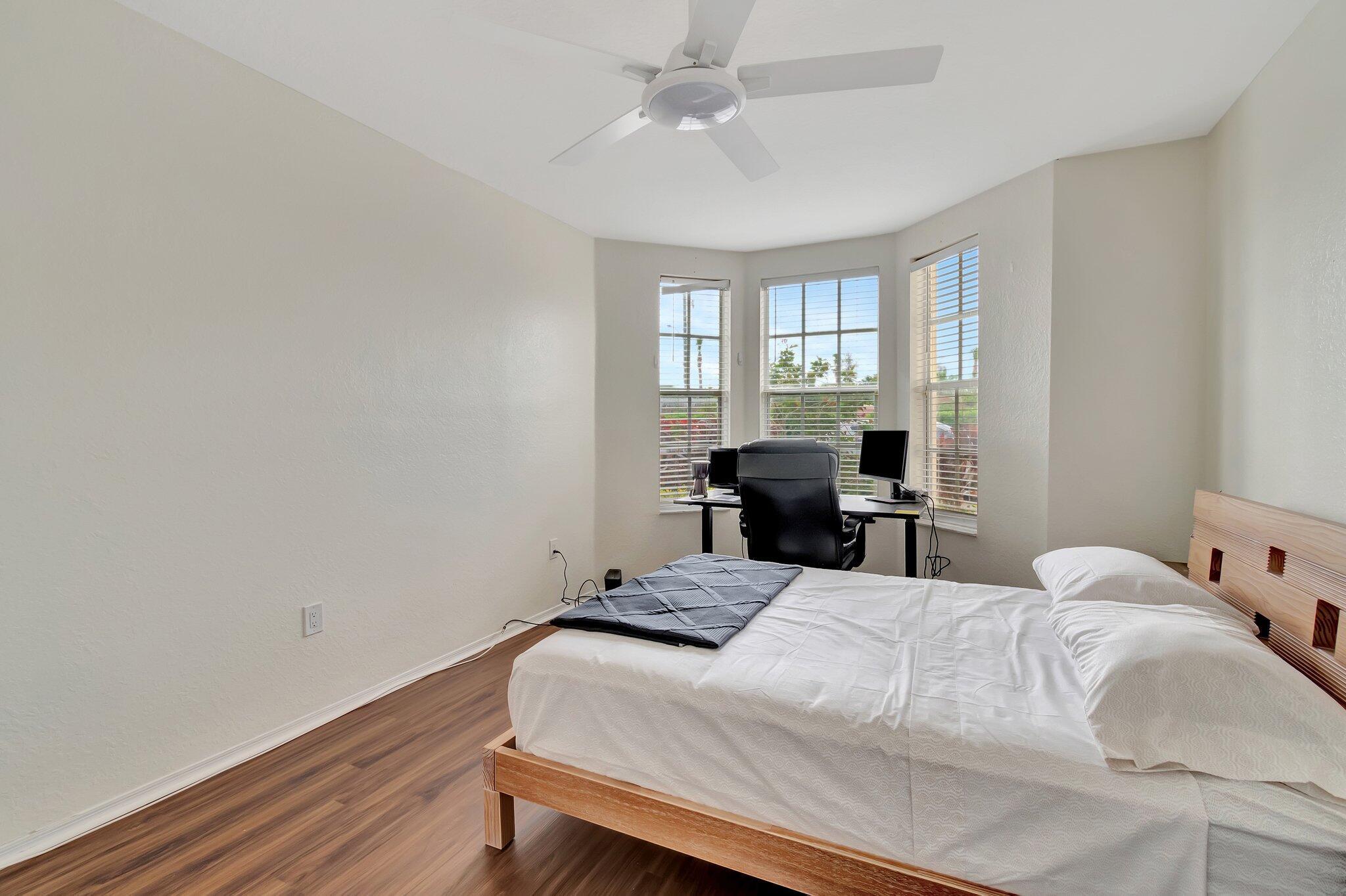 RESIDENCES OF BELMONT AT - Residential Lease