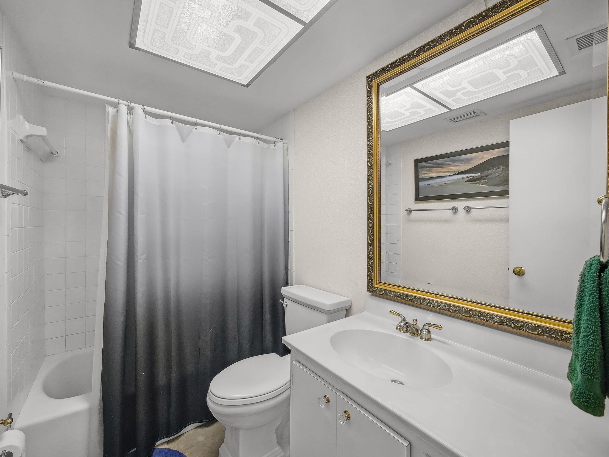 MAYAN TOWERS CONDO I - Residential Lease