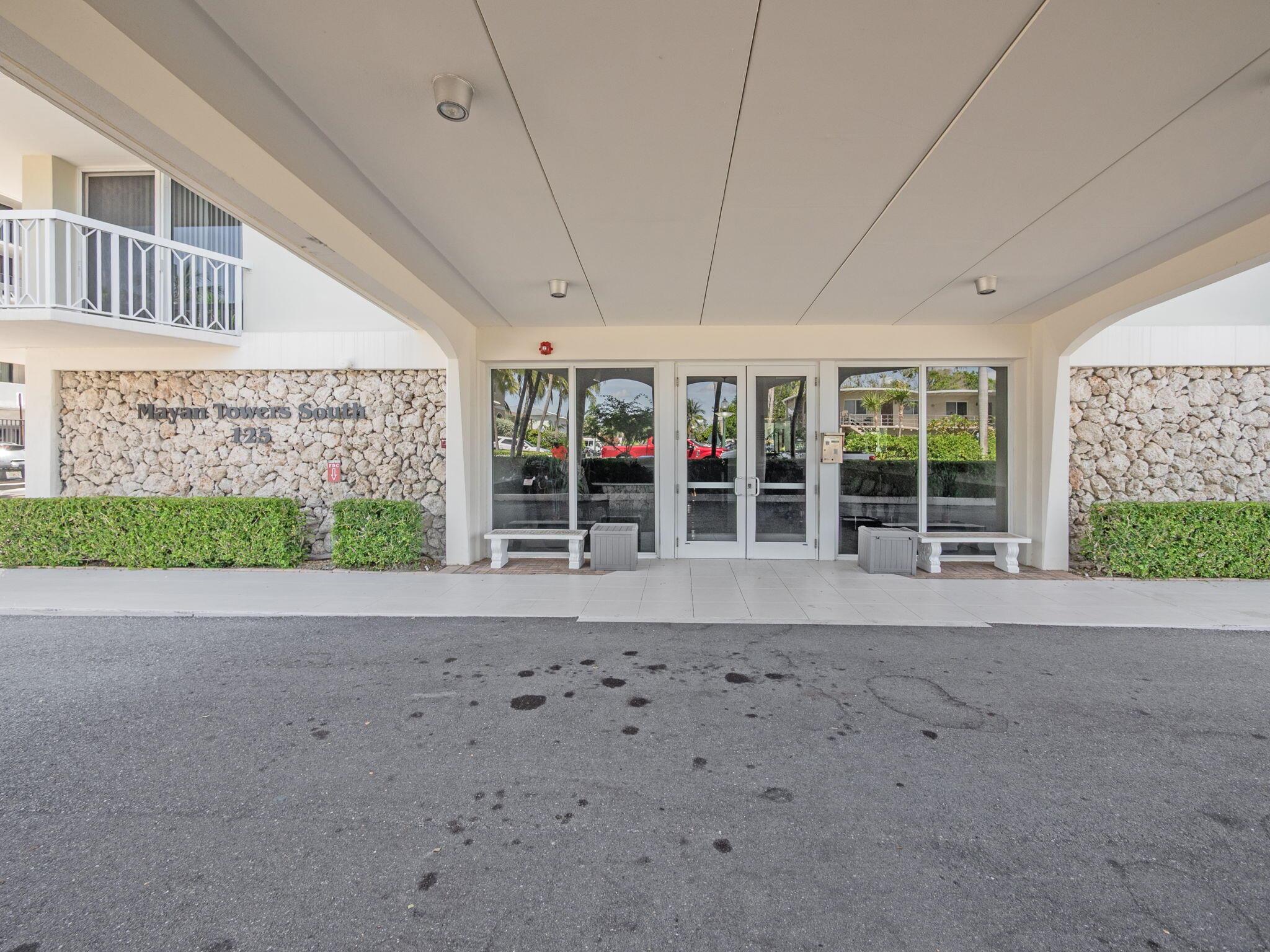 MAYAN TOWERS CONDO I - Residential Lease