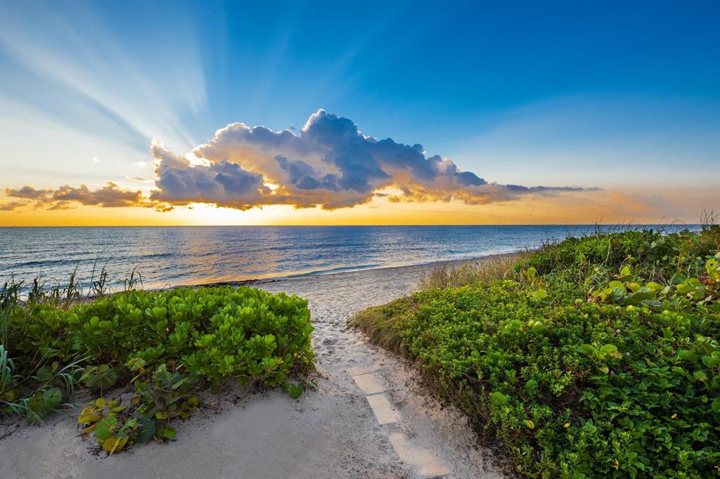 E OF OCEAN BLVD - Residential