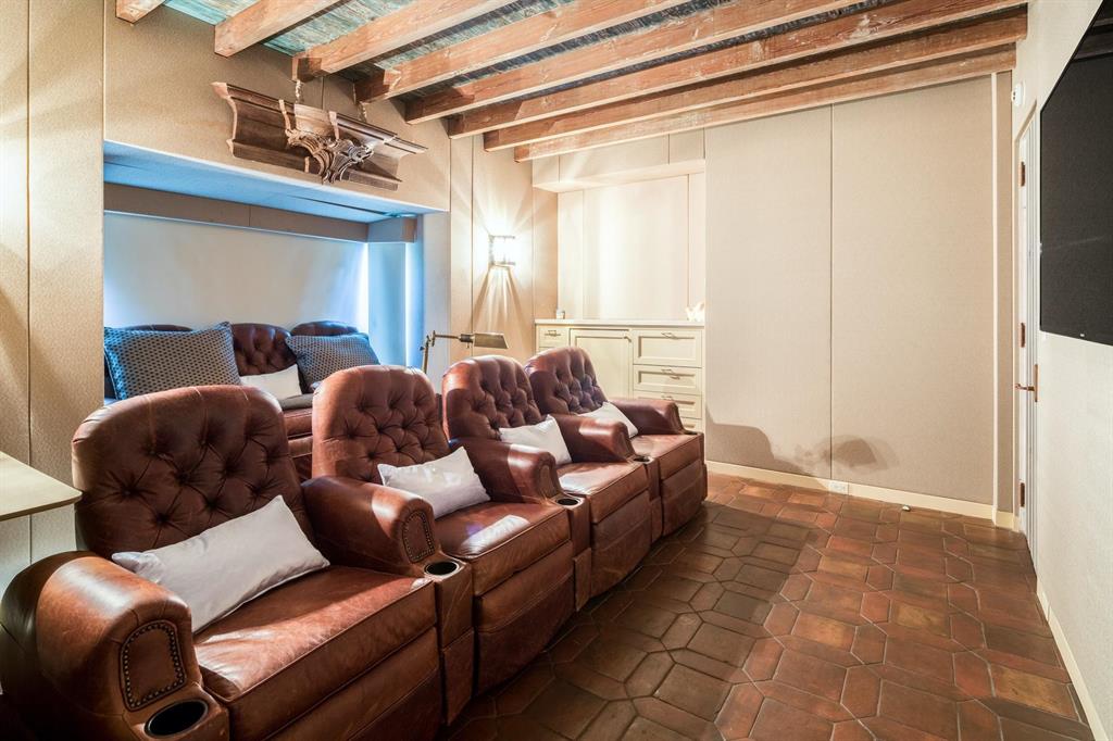 E OF OCEAN BLVD - Residential