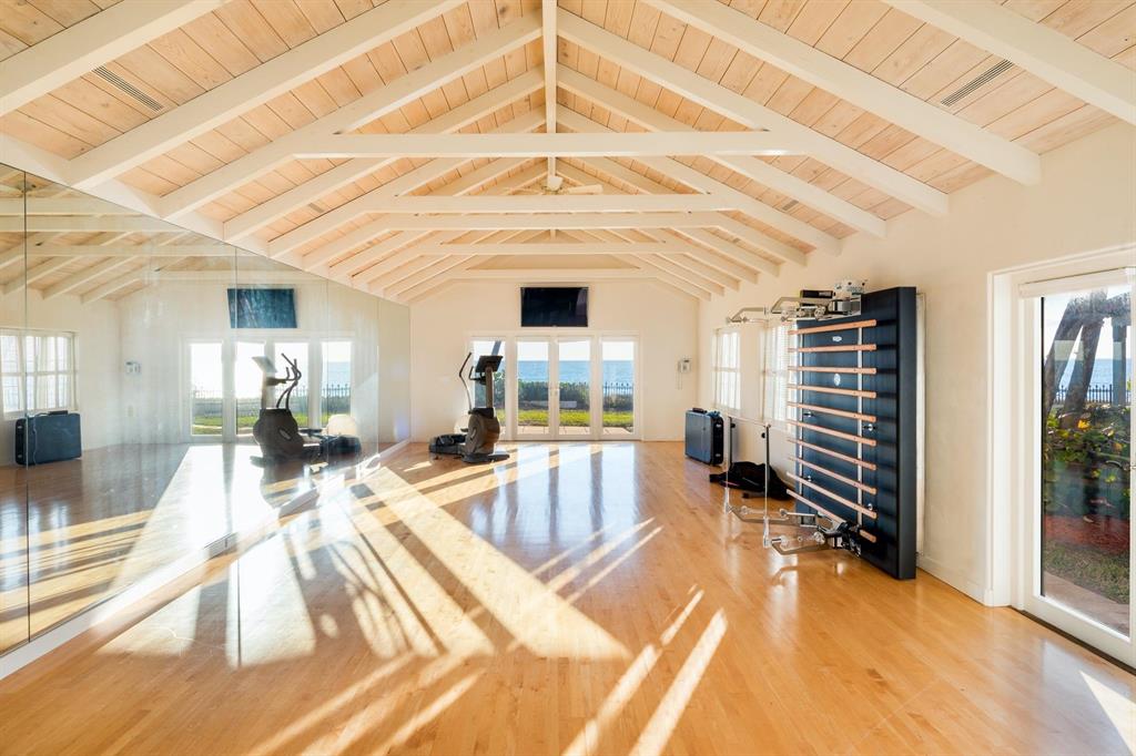 E OF OCEAN BLVD - Residential