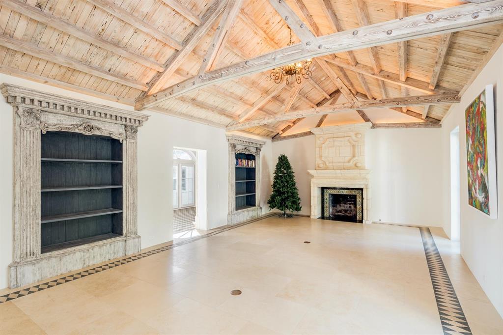 E OF OCEAN BLVD - Residential