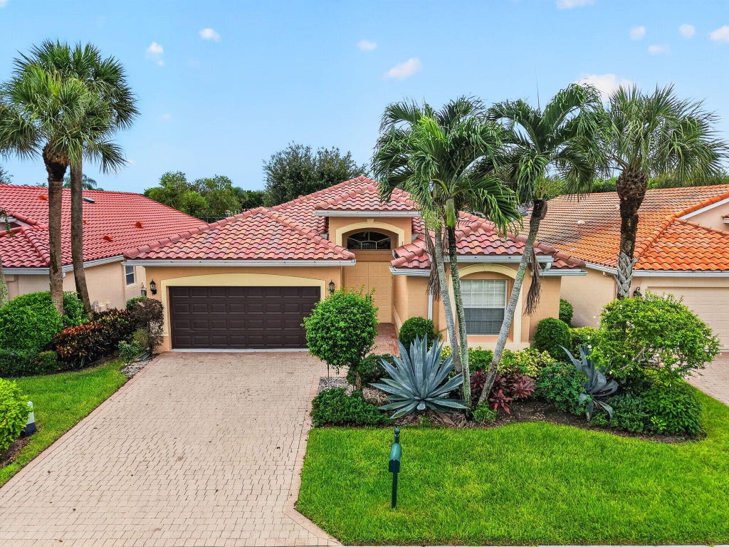 Photo of 7128 Lombardy Street, Boynton Beach, FL 33472 (MLS # B26080243)
