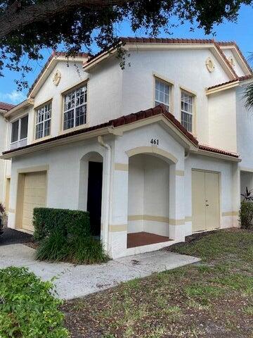 Two Bedroom, two bathroom condo with GARAGE, available for annual rent in the gated community of The Estates of Stuart. Open living/dining area, cathedral ceilings, laundry room, screened balcony. Resort style amenities include: club house with veranda and pool, volley ball, tennis, billiards, fitness room, security gates. Located close to Historic Downtown Stuart, dining and shopping. Easy access to I95 and Turnpike.