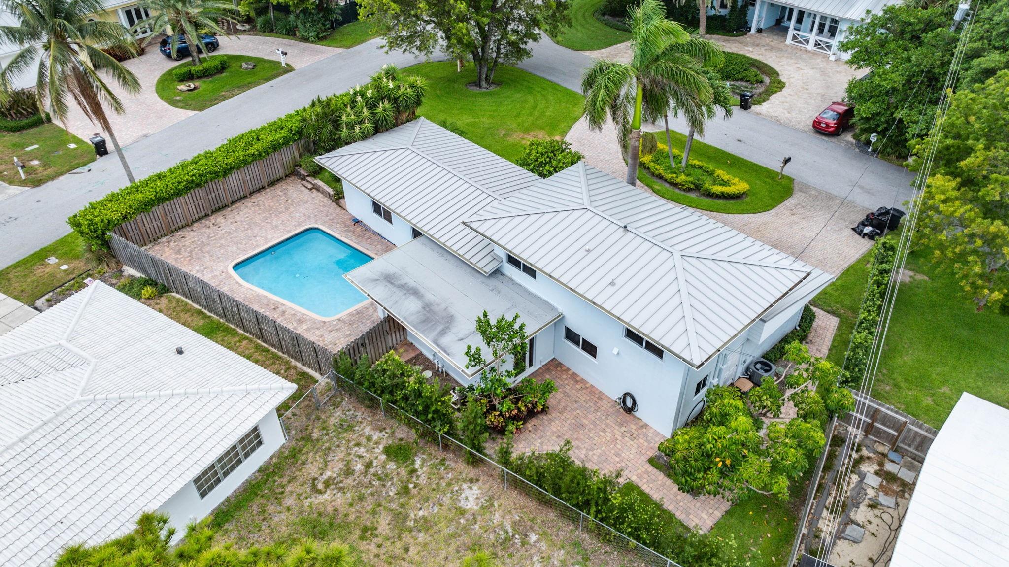 Lighthouse Point First Se - Residential