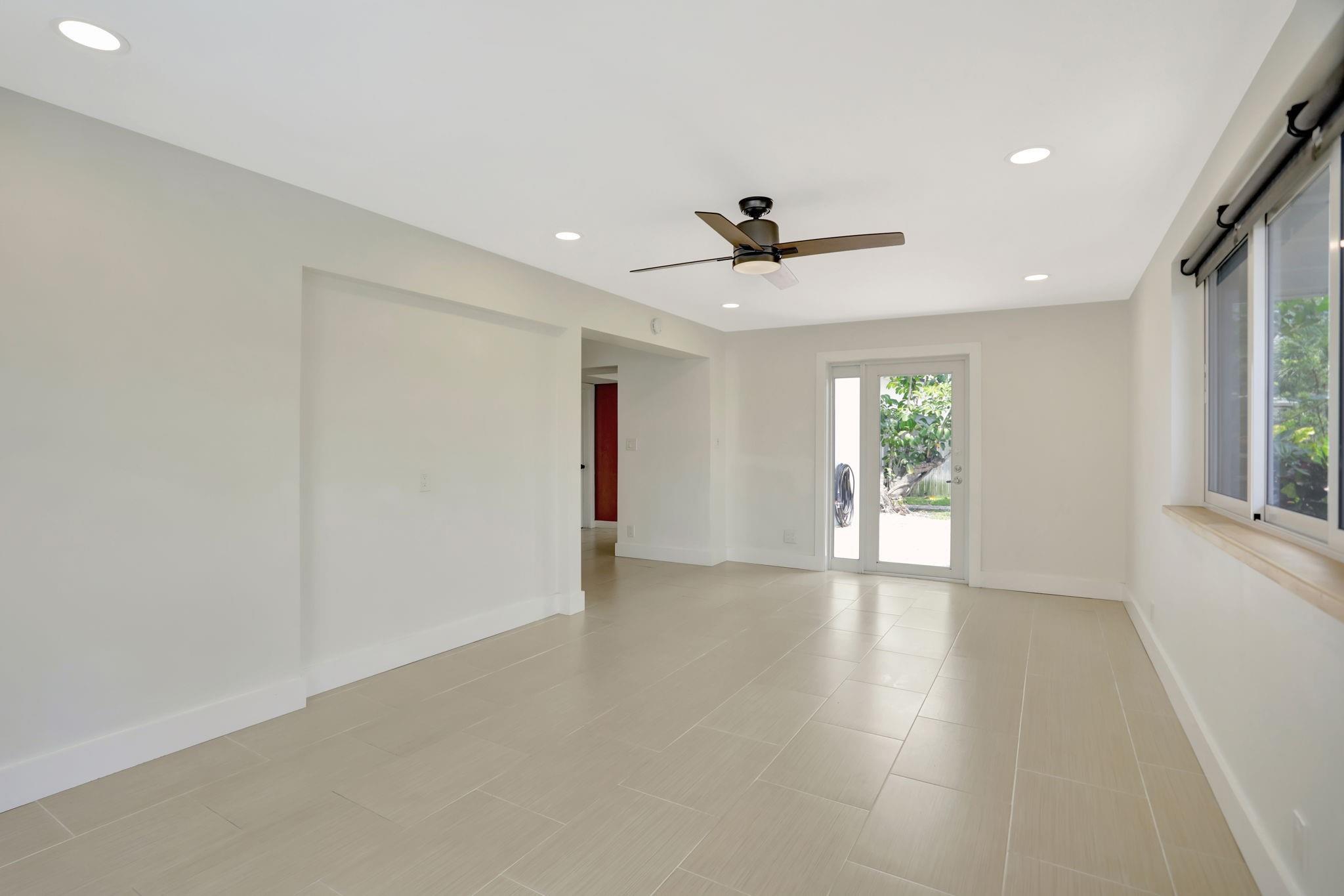 Lighthouse Point First Se - Residential