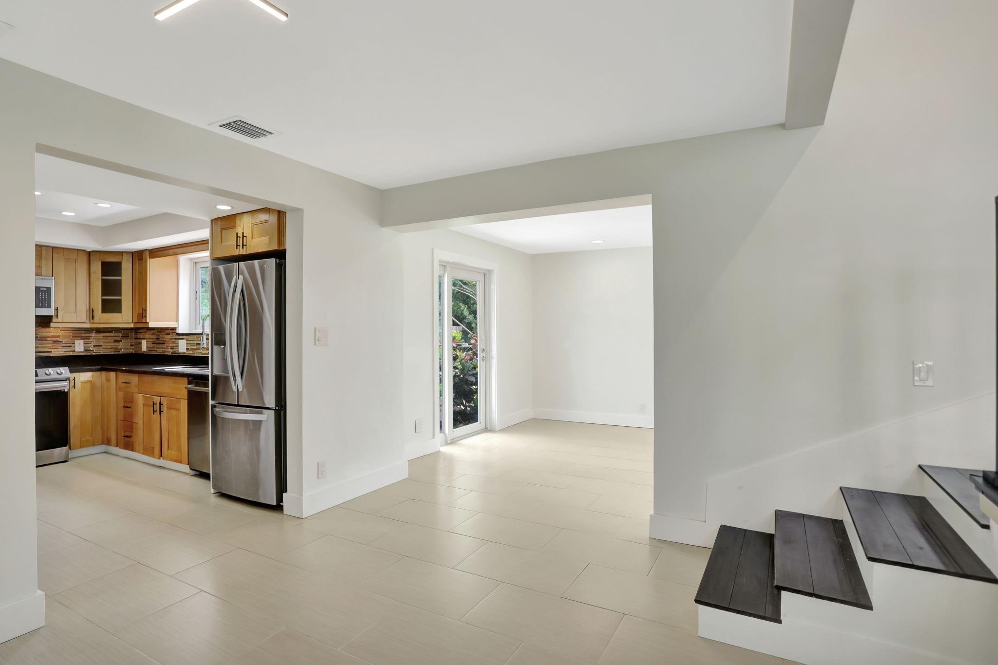 Lighthouse Point First Se - Residential