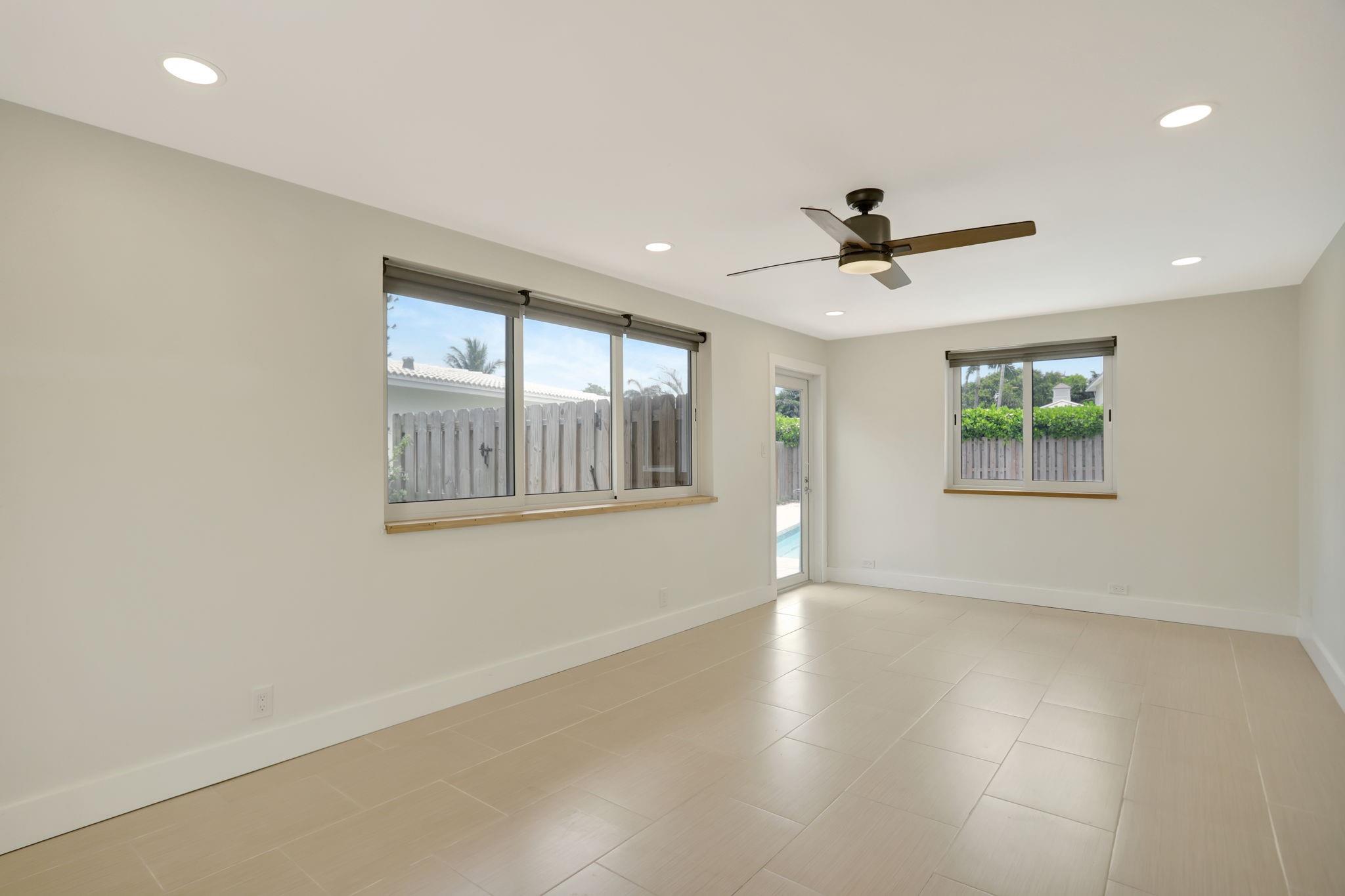 Lighthouse Point First Se - Residential