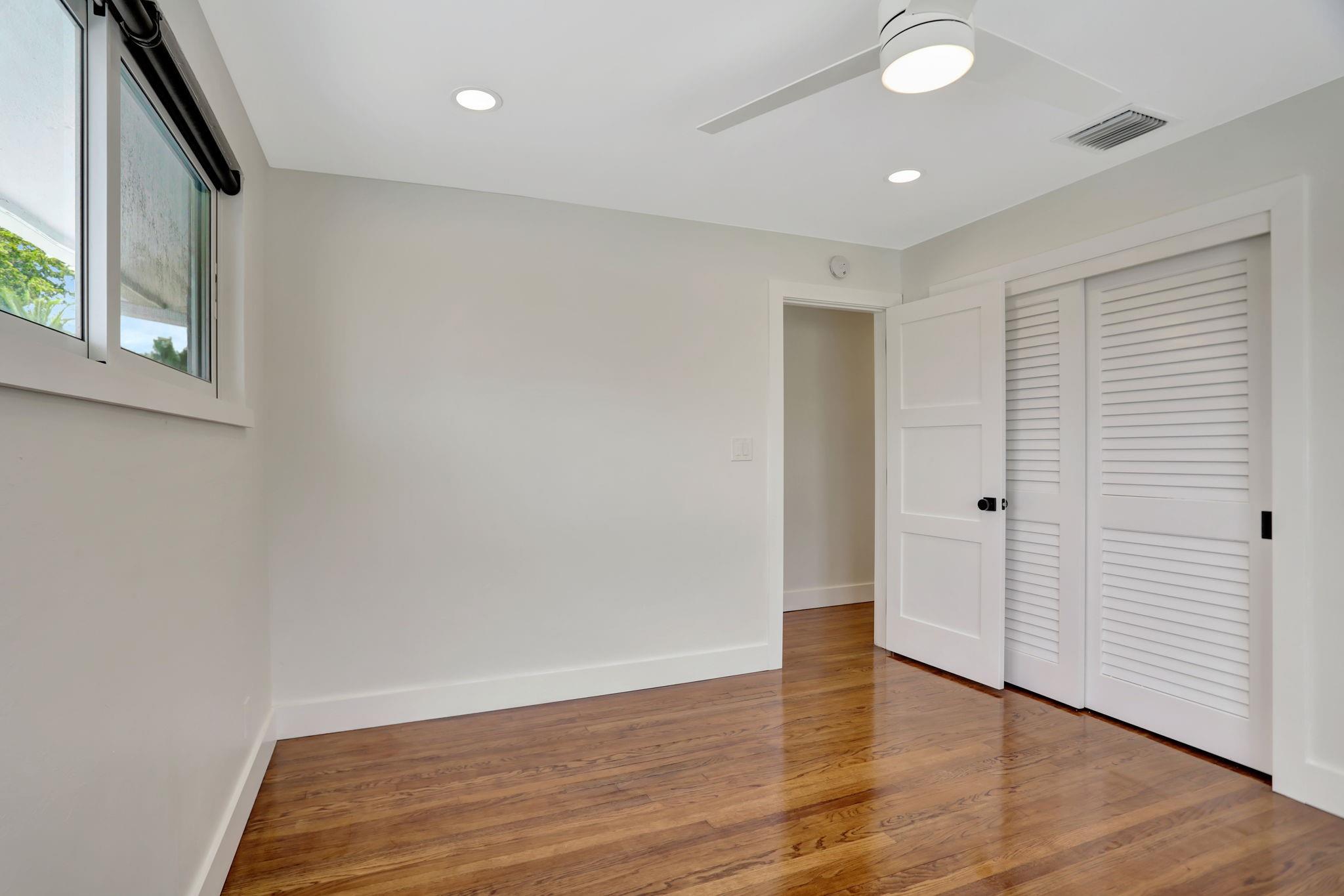 Lighthouse Point First Se - Residential