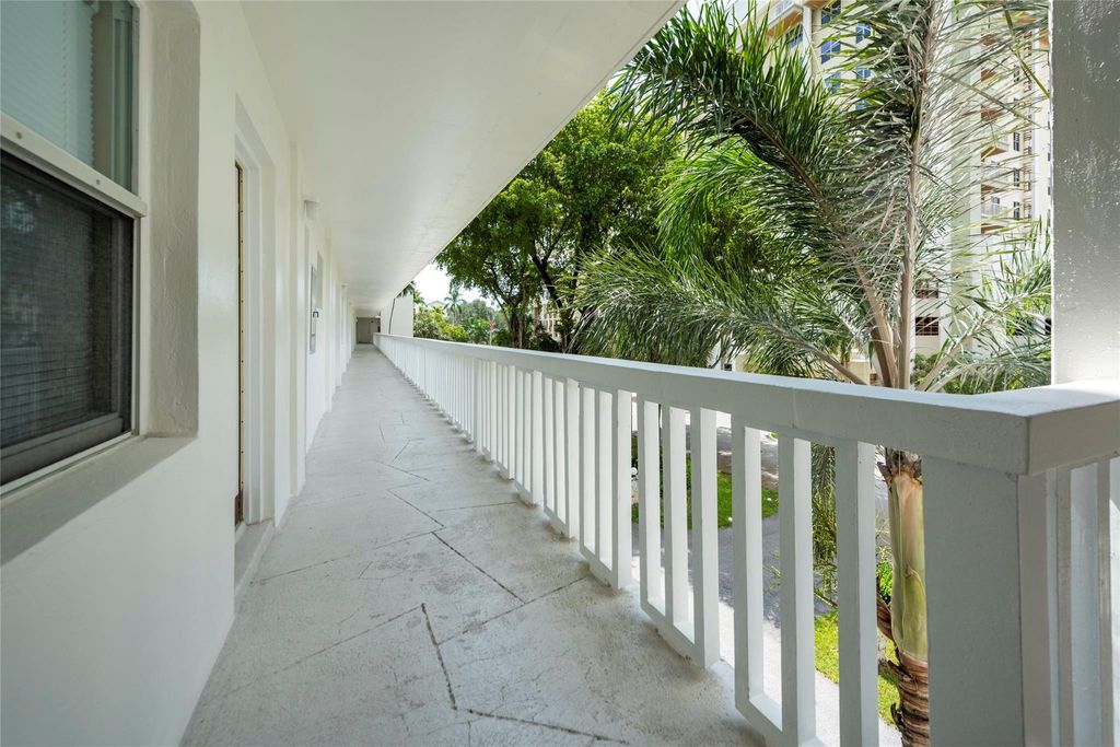 Photo of 2555 NE 11th Street #302, Fort Lauderdale, FL 33304 (MLS # B26023751)