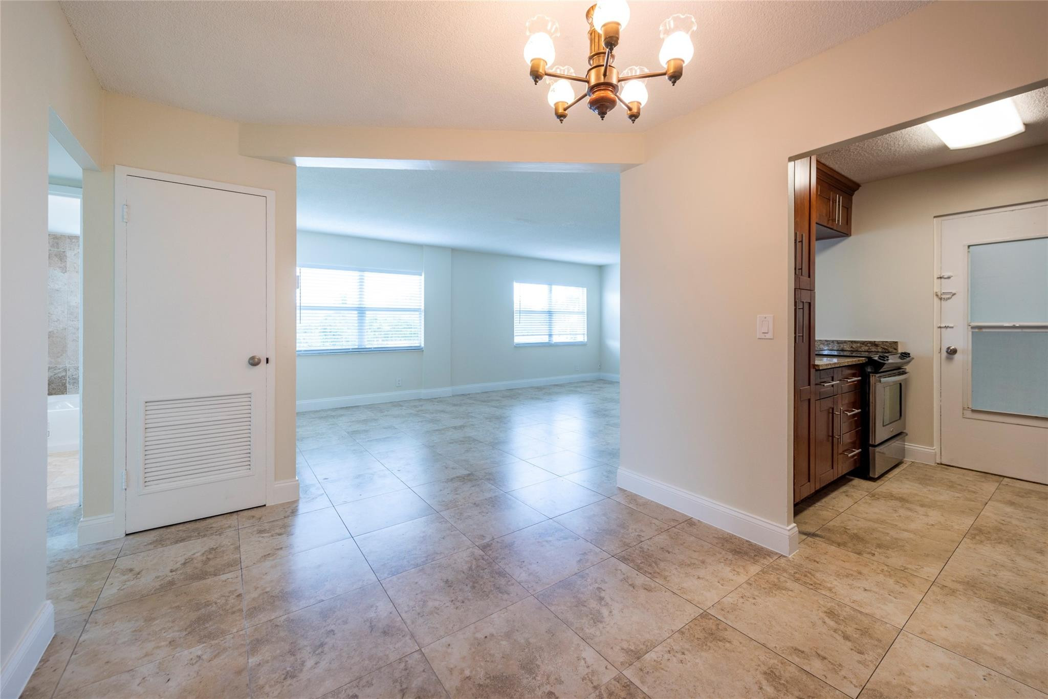 HORIZON HOUSE CONDO - Residential Lease