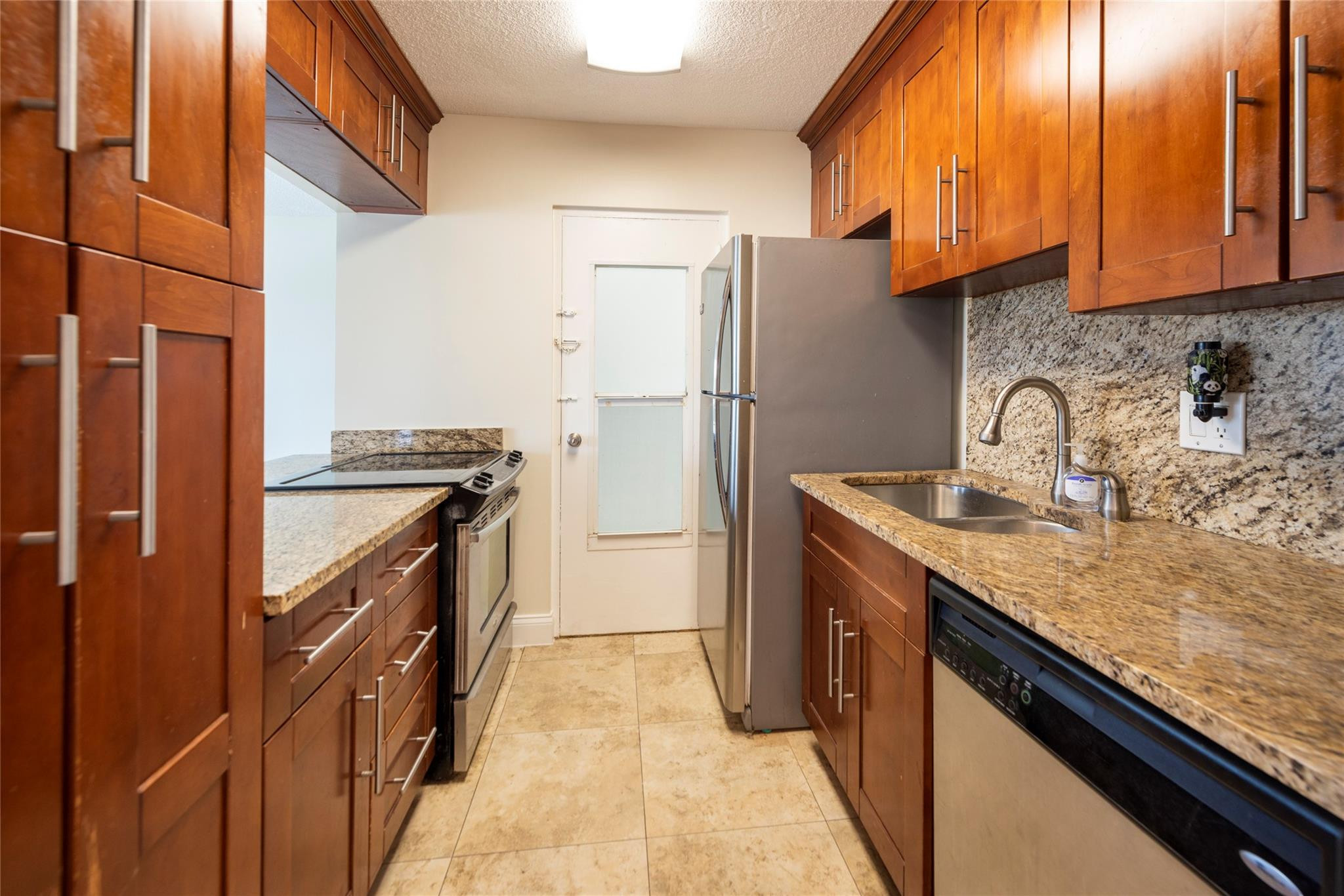 HORIZON HOUSE CONDO - Residential Lease