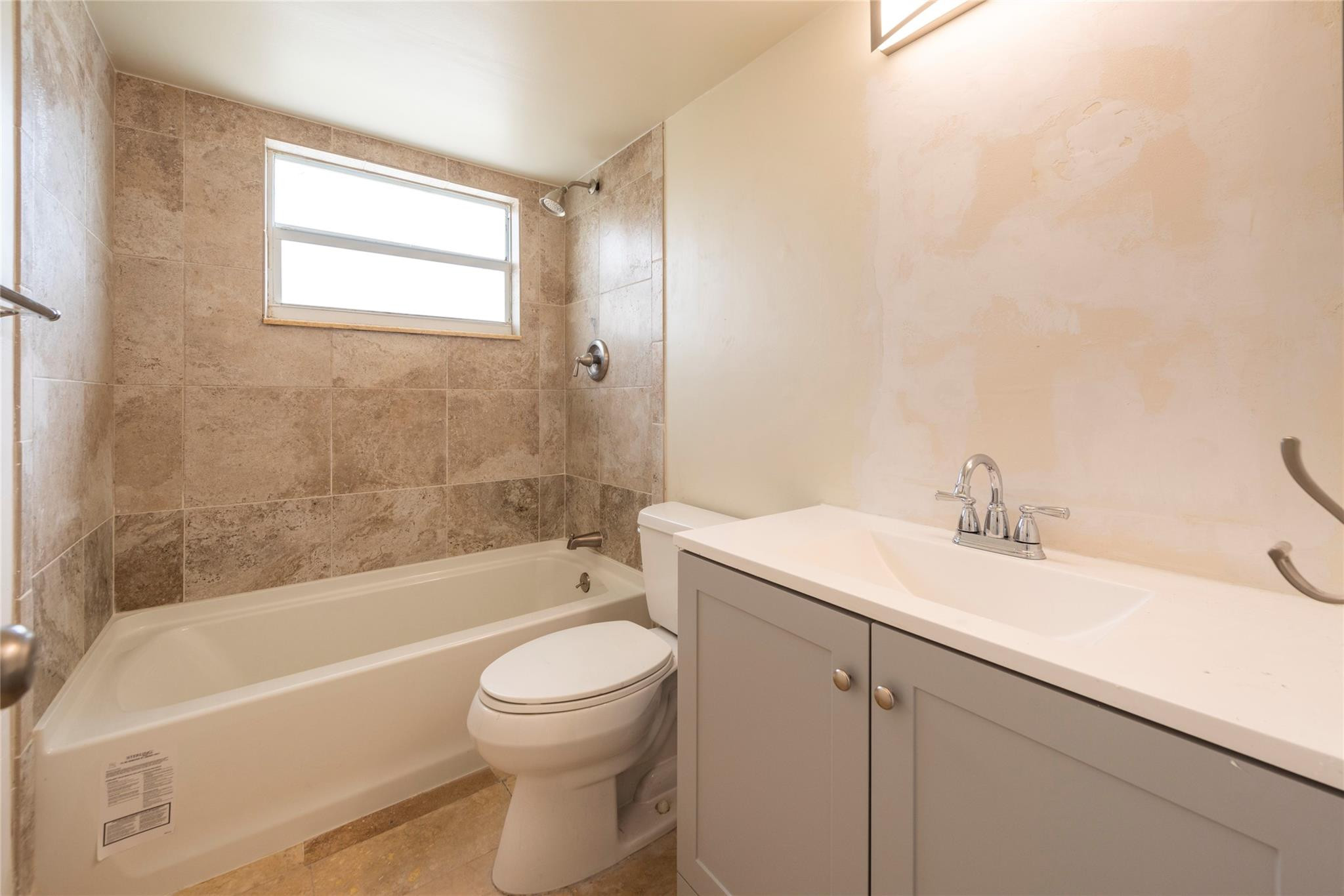 HORIZON HOUSE CONDO - Residential Lease