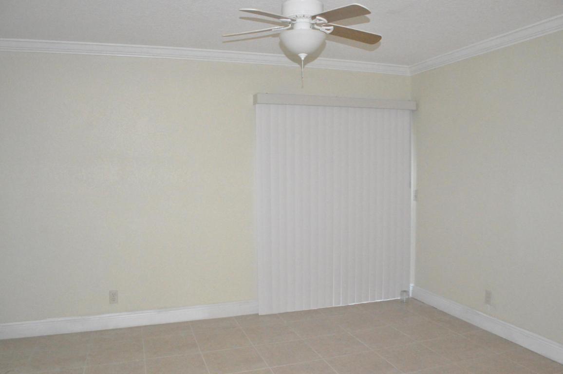 CROSSINGS OF BOYNTON BEACH CONDO - Residential