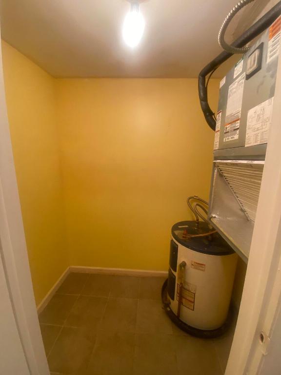 View photos, virtual tours, details... 2303 S Federal Highway N-17