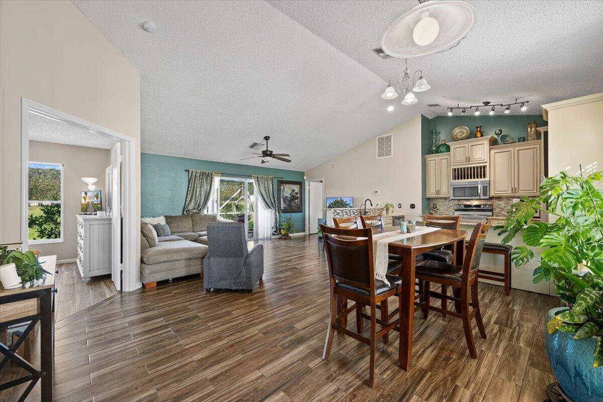 13016 MEADOWBREEZE Drive