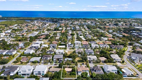 Tiny photo for 1001 NE 2nd Terrace, Boca Raton, FL 33432 (MLS # B26029808)