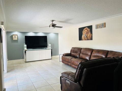 Tiny photo for 2852 Waterford Drive #2852, Deerfield Beach, FL 33442 (MLS # F10536450)