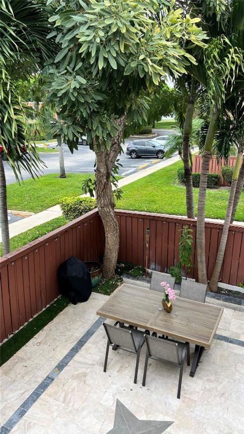 Tiny photo for 2852 Waterford Drive #2852, Deerfield Beach, FL 33442 (MLS # F10536450)