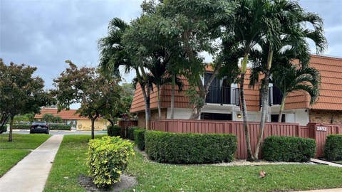 Tiny photo for 2852 Waterford Drive #2852, Deerfield Beach, FL 33442 (MLS # F10536450)