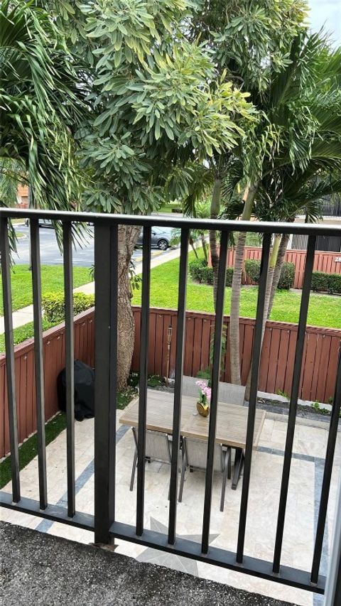 Tiny photo for 2852 Waterford Drive #2852, Deerfield Beach, FL 33442 (MLS # F10536450)