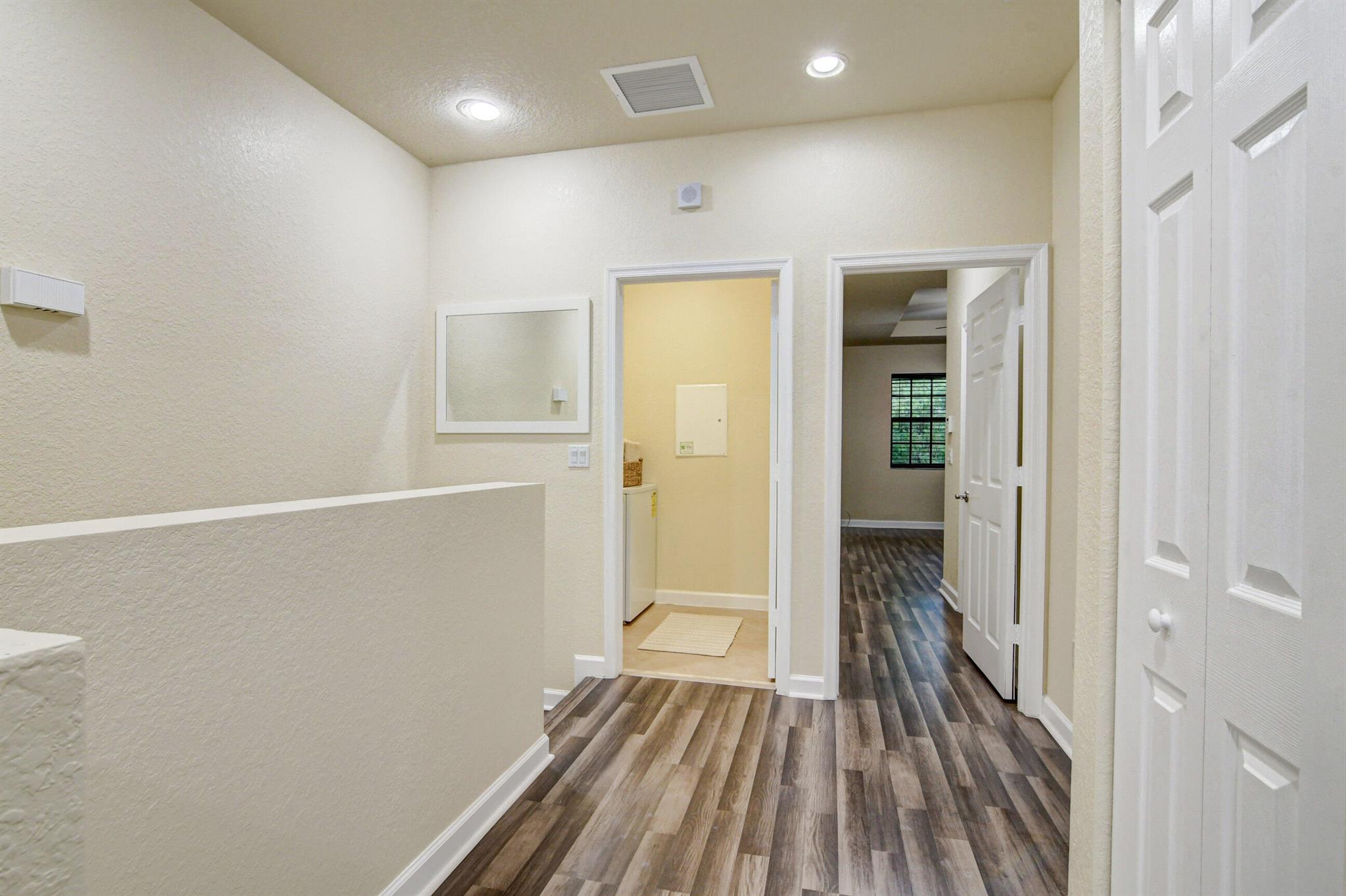 WELLINGTON PARC - Residential Lease