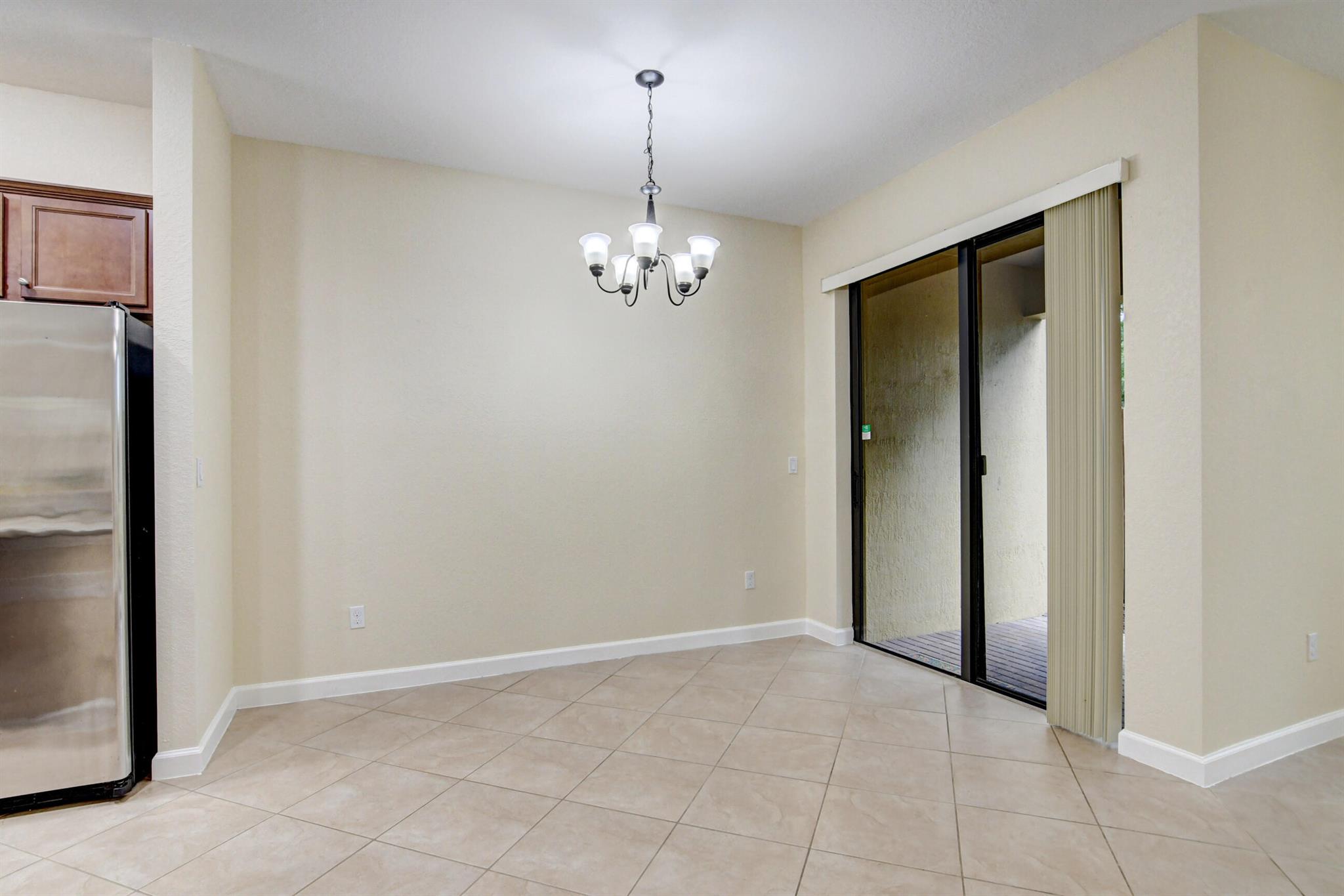 WELLINGTON PARC - Residential Lease