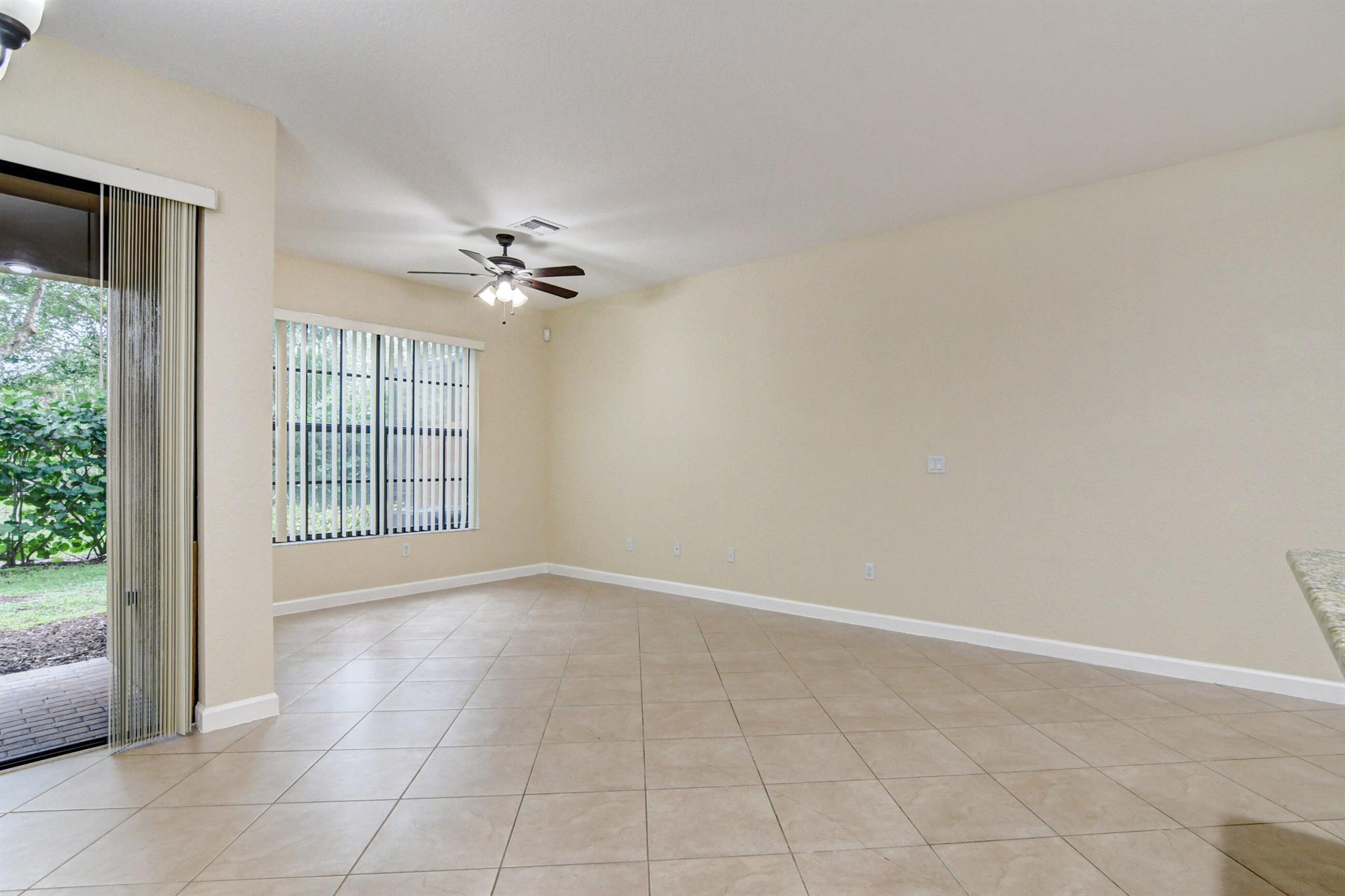 WELLINGTON PARC - Residential Lease