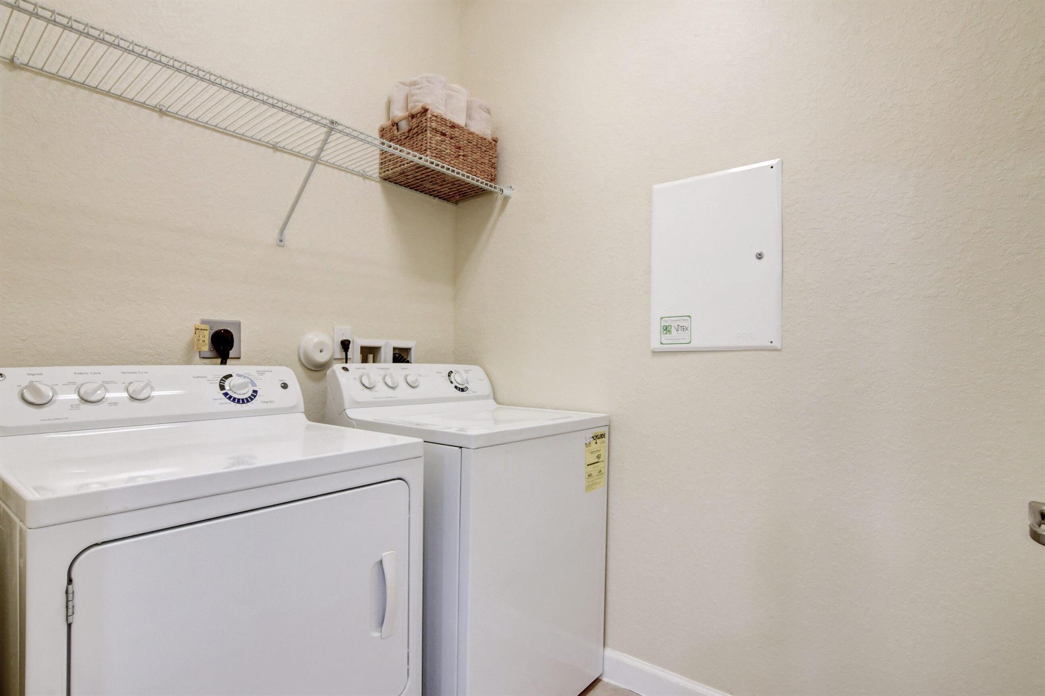 WELLINGTON PARC - Residential Lease