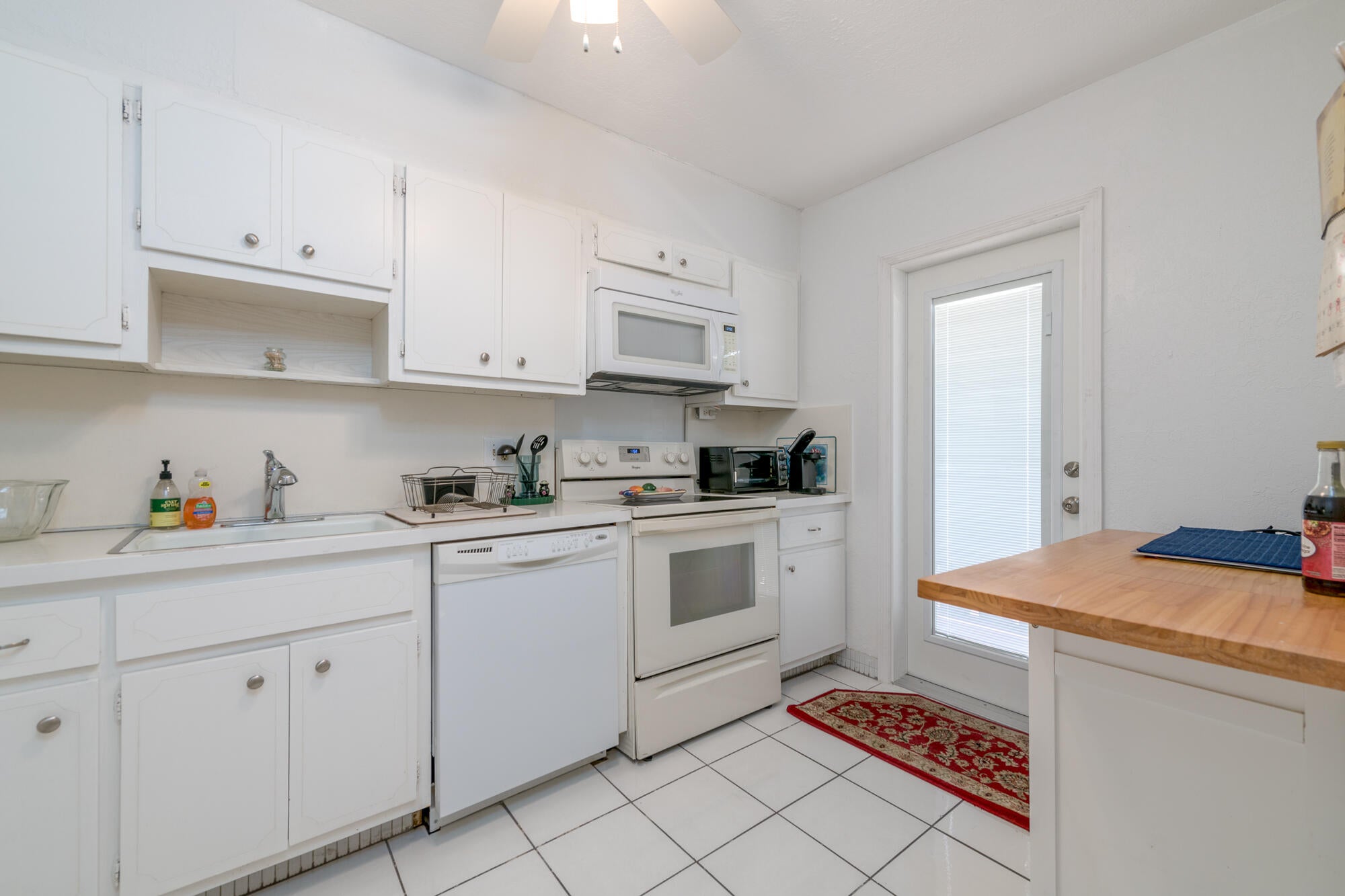 2731 NE 14th Street Causeway 427