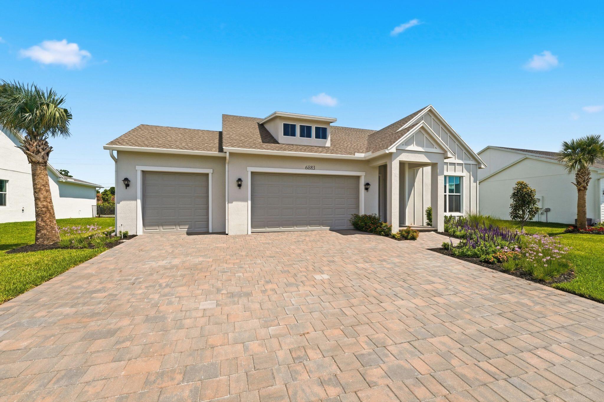 6883 68th Square, Vero Beach, FL, 32967/$619,000 2 6883 68th Square